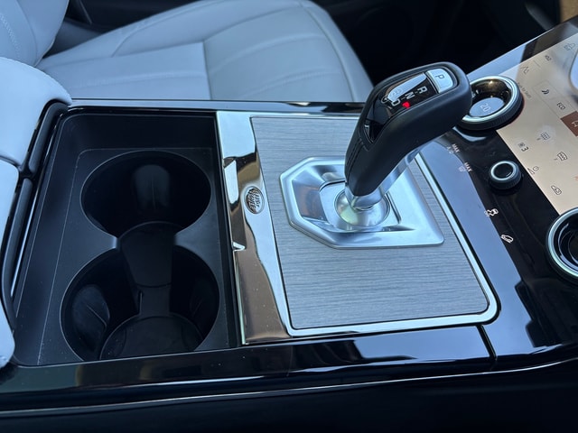 2022 LAND ROVER Range Rover Evoque P300e Autobiography AWD Auto - Picture 15 of 21