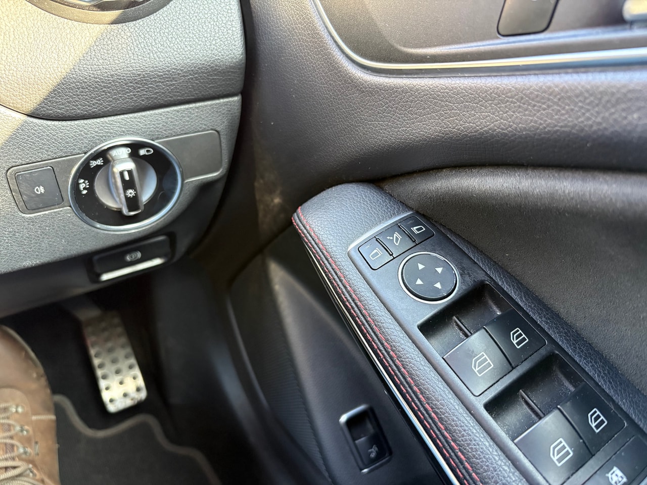 2017 Mercedes-benz GLA-Class GLA 200 d AMG Line Premium auto - Picture 15 of 17