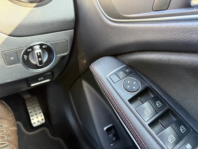 2017 Mercedes-benz GLA-Class GLA 200 d AMG Line Premium auto - Picture 15 of 17