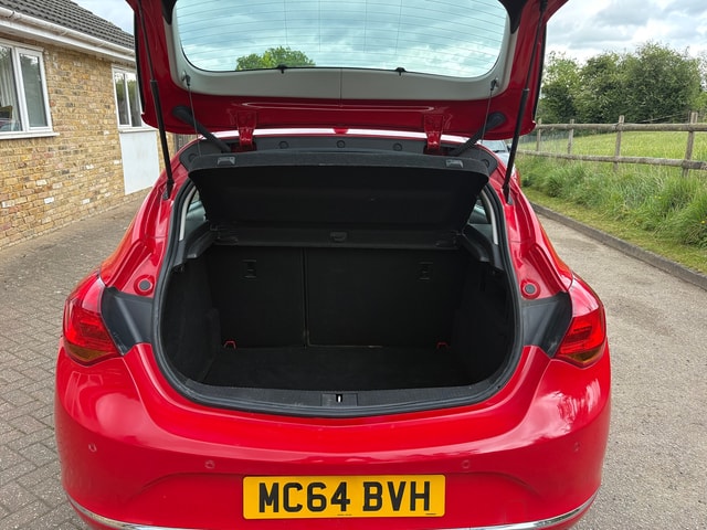 2015 VAUXHALL Astra Tech Line 1.6i 16v VVT (115PS) Auto - Picture 16 of 16