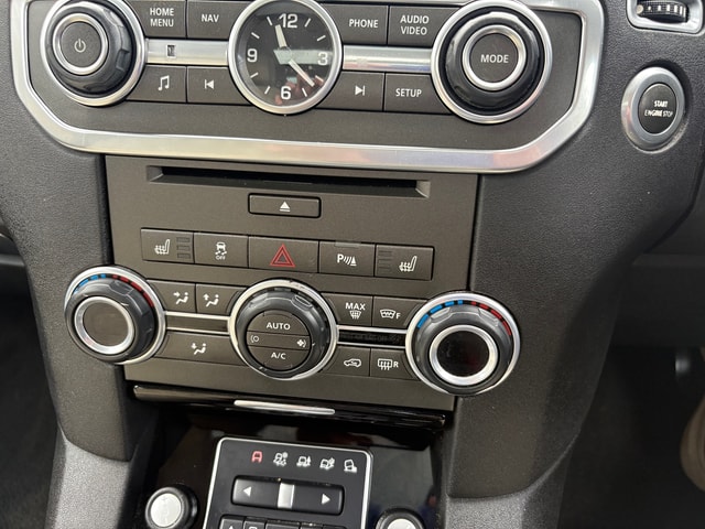 2014 LAND ROVER Discovery 3.0 SDV6 HSE Luxury - Picture 10 of 21