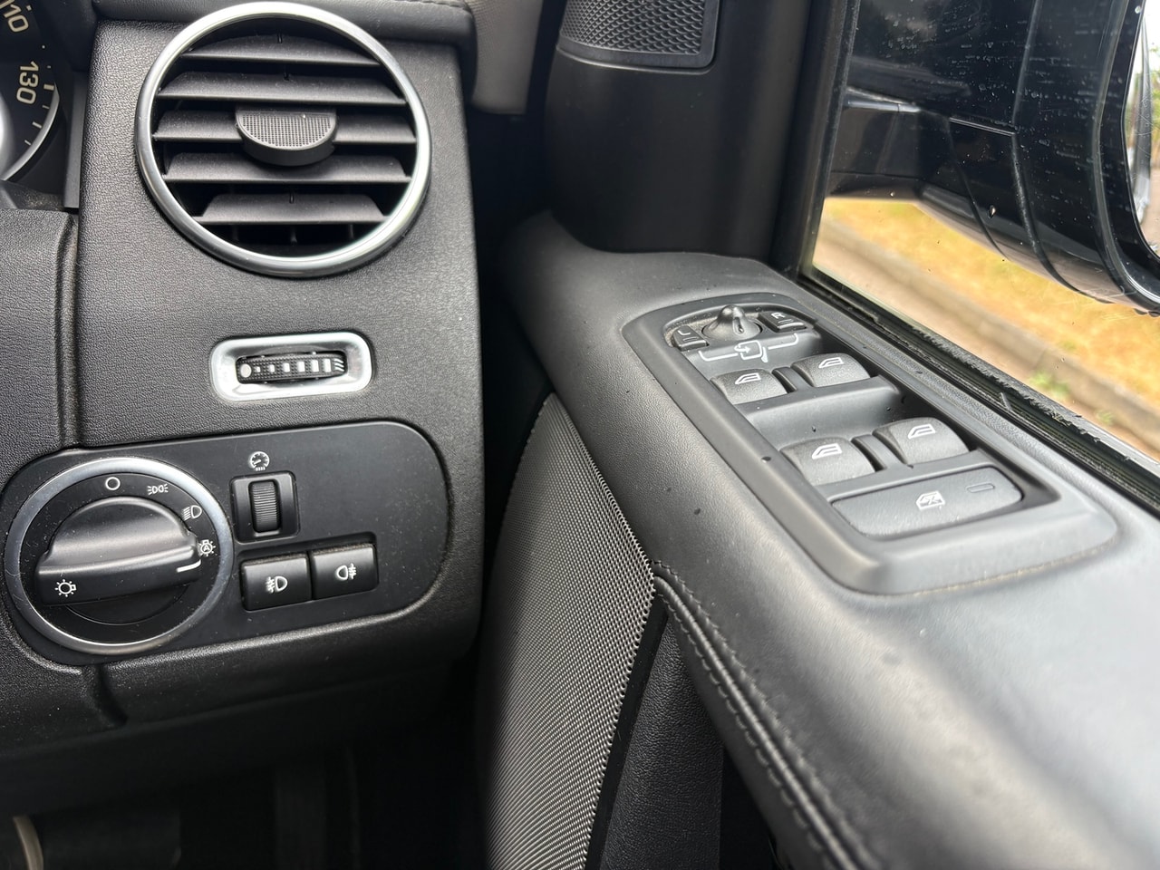 2014 LAND ROVER Discovery 3.0 SDV6 HSE Luxury - Picture 21 of 21
