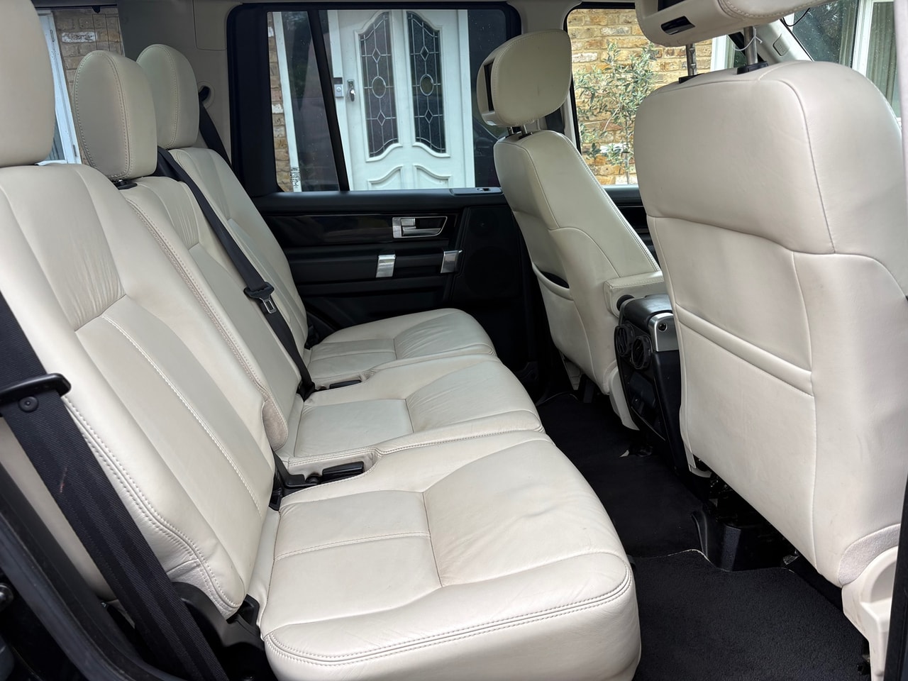 2014 LAND ROVER Discovery 3.0 SDV6 HSE Luxury - Picture 9 of 21