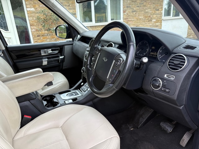 2014 LAND ROVER Discovery 3.0 SDV6 HSE Luxury - Picture 7 of 21