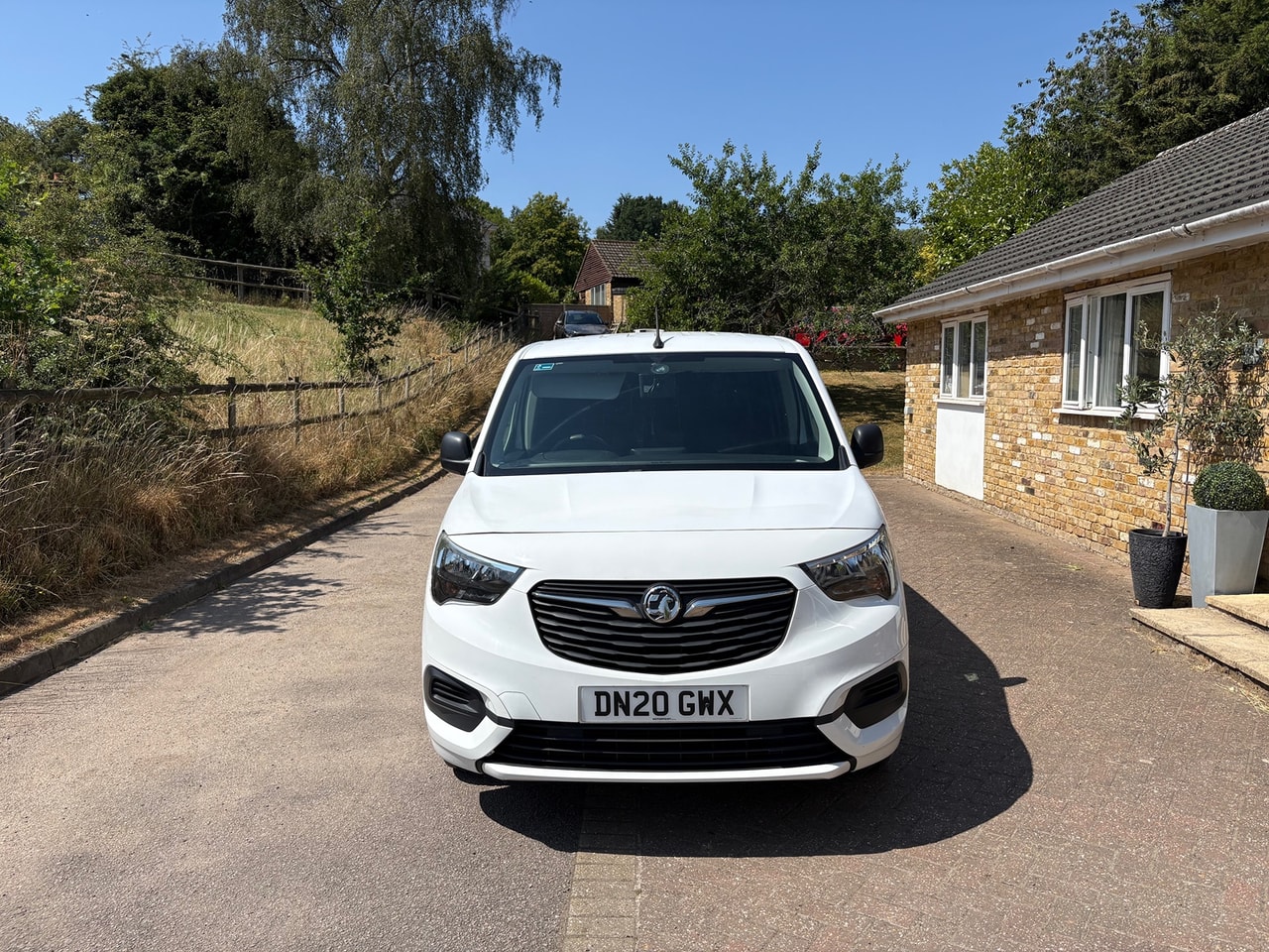2020 VAUXHALL Combo L2 Spt 2300 1.5 (100PS) TD S/S Eu6.2 - Picture 2 of 15
