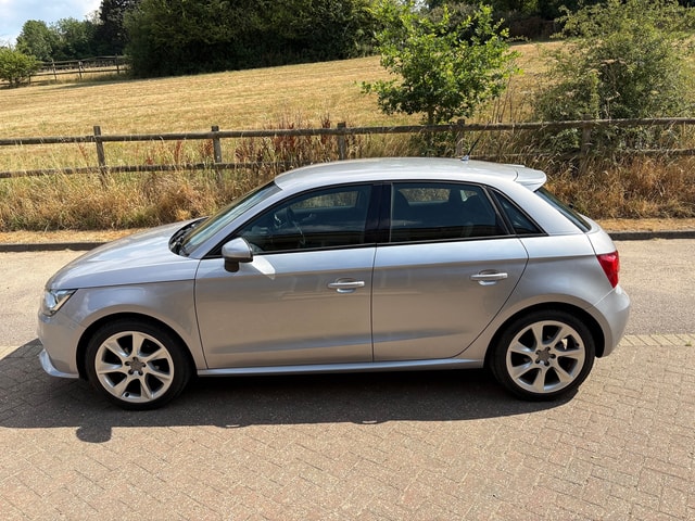 2014 AUDI A1 Sportback 1.2 TFSI Sport 86PS - Picture 5 of 16