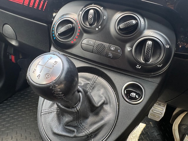2018 ABARTH 500 1.4 16v T-Jet 145HP - Picture 19 of 21