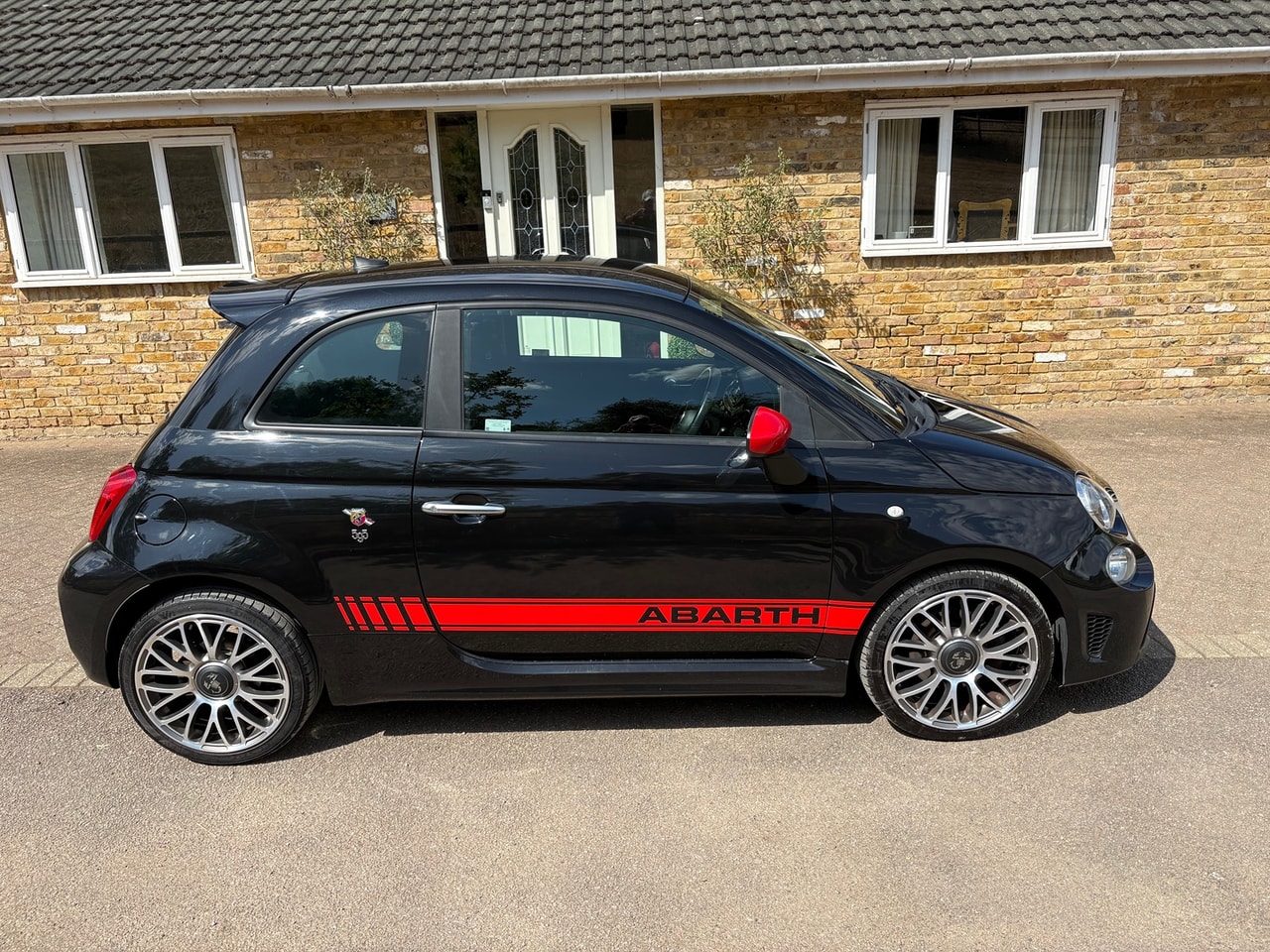 2018 ABARTH 500 1.4 16v T-Jet 145HP - Picture 3 of 21