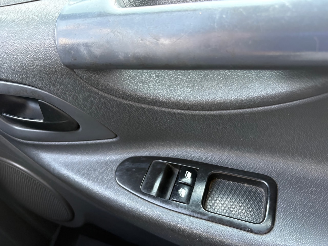 2014 CITROEN Dispatch HDi 125 6-speed L2H1 1200 - Picture 10 of 18
