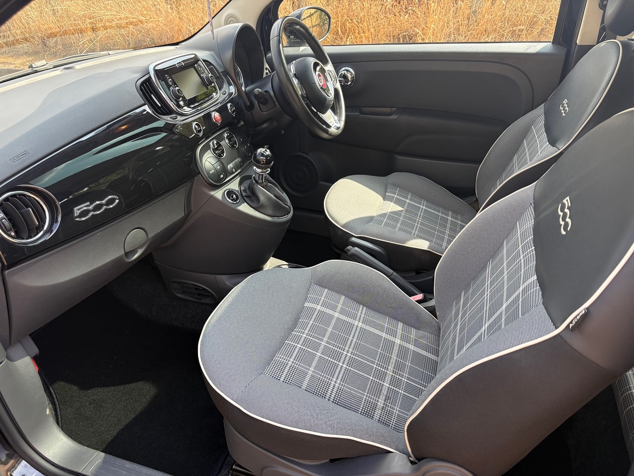 2015 FIAT 500 1.2i Lounge S/S - Picture 10 of 20