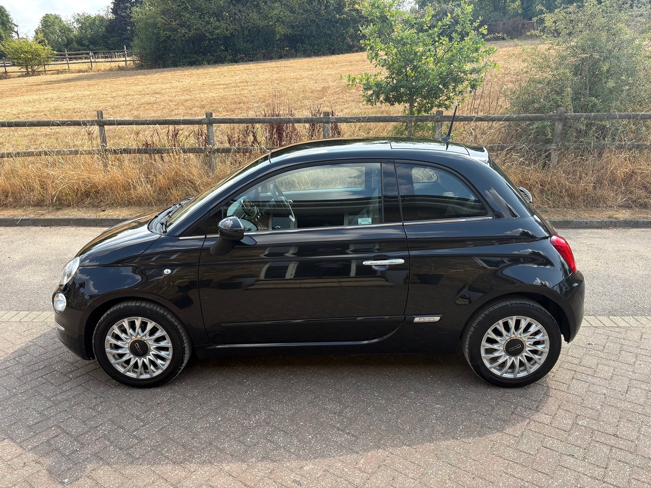2015 FIAT 500 1.2i Lounge S/S - Picture 5 of 20