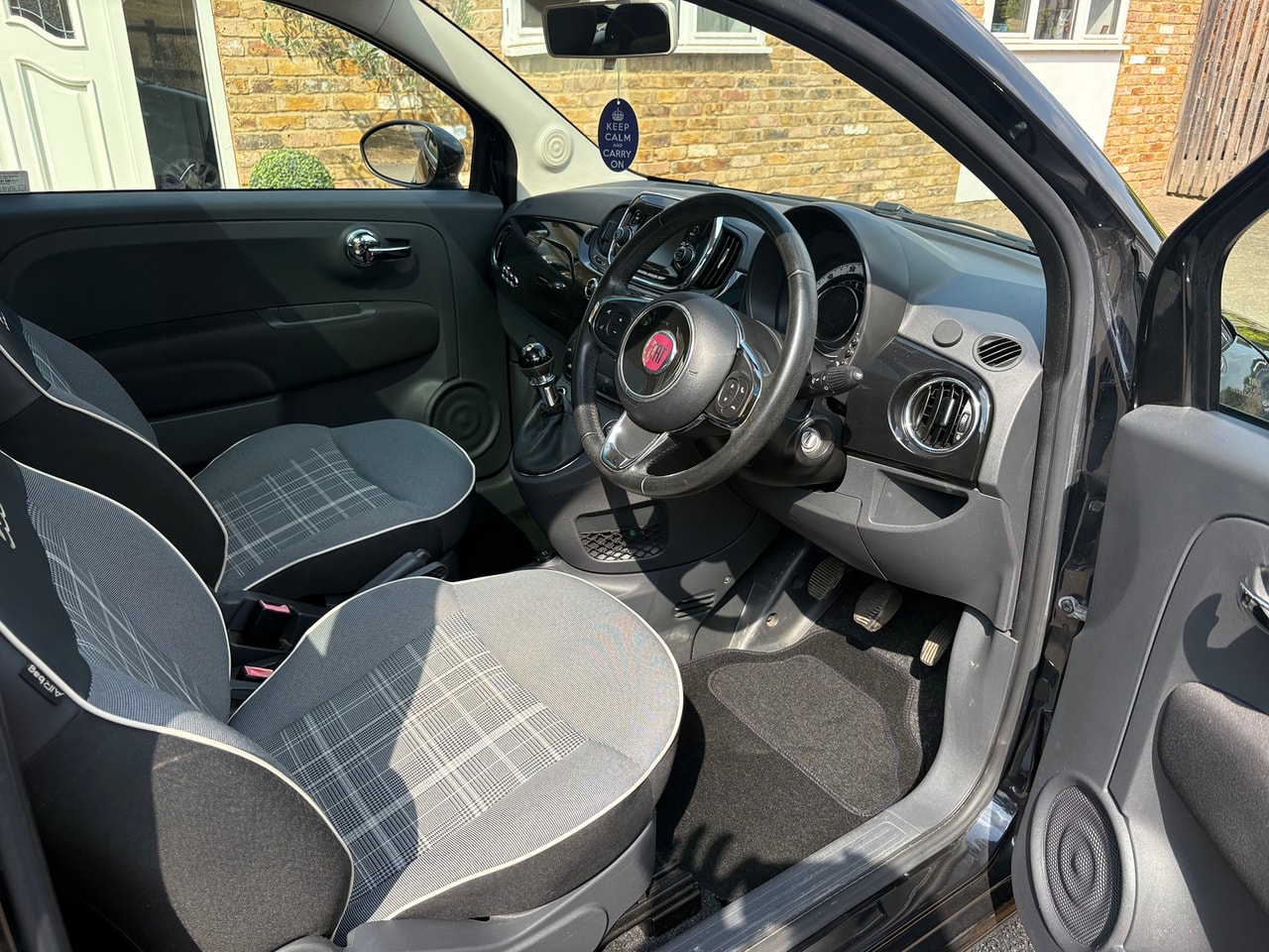 2015 FIAT 500 1.2i Lounge S/S - Picture 6 of 20