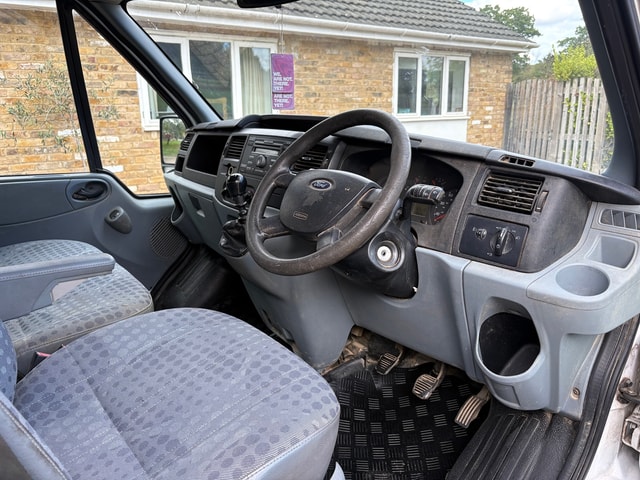 2012 FORD Transit 2.2TDCi 100PS 260 SWB Low Roof FWD - Picture 8 of 16