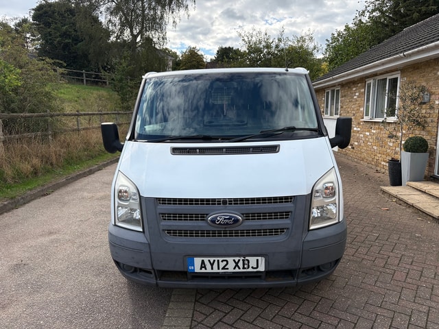 2012 FORD Transit 2.2TDCi 100PS 260 SWB Low Roof FWD - Picture 2 of 16