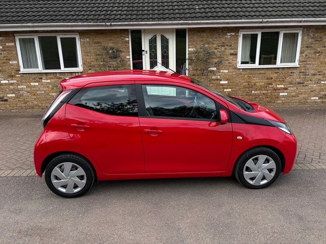 2016 TOYOTA Aygo 1.0 VVT-i x - Picture 3 of 17
