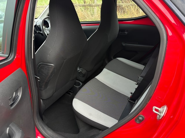 2016 TOYOTA Aygo 1.0 VVT-i x - Picture 15 of 17