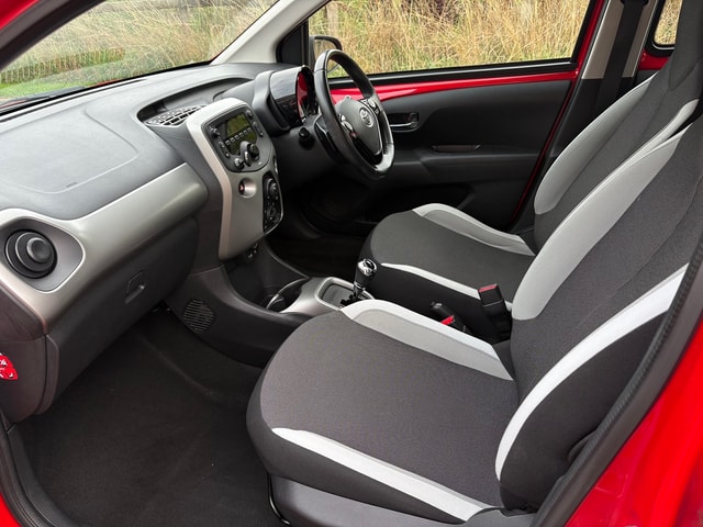 2016 TOYOTA Aygo 1.0 VVT-i x - Picture 17 of 17