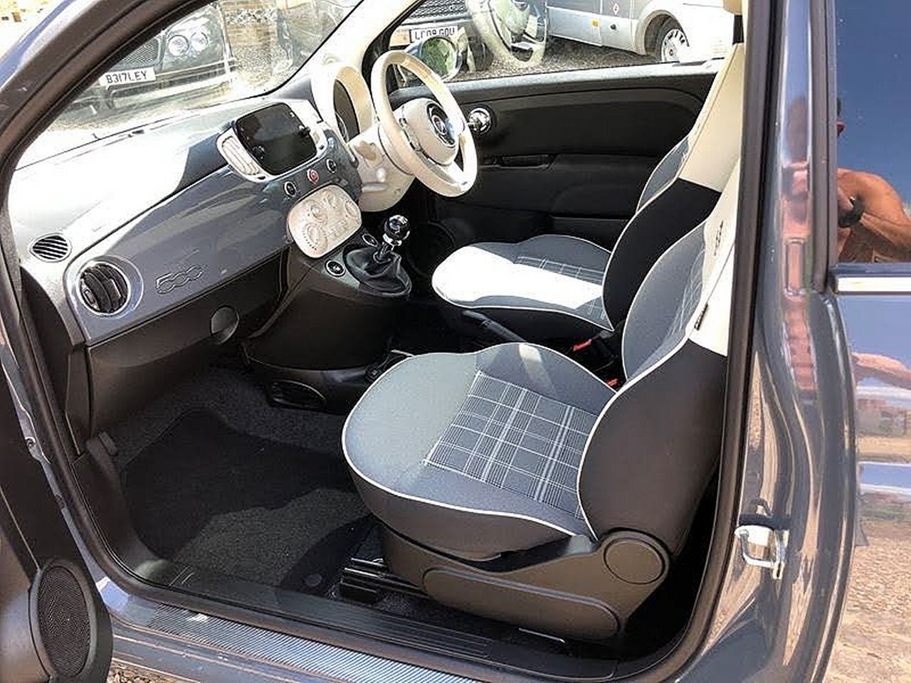 2019 FIAT 500 1.2i Lounge S/S - Picture 8 of 11