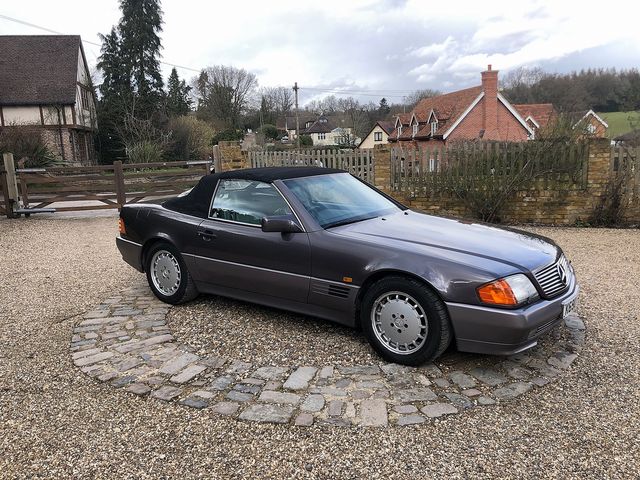1992 MERCEDES 300SI Auto Roadster - Picture 6 of 12
