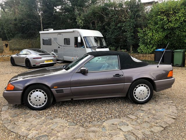 1992 MERCEDES 300SI Auto Roadster - Picture 8 of 12
