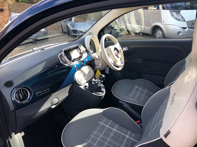 2017 FIAT 500 1.2i Lounge S/S - Picture 8 of 12