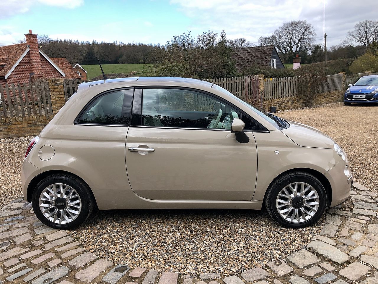 2015 FIAT 500 1.2i Lounge S/S - Picture 3 of 13