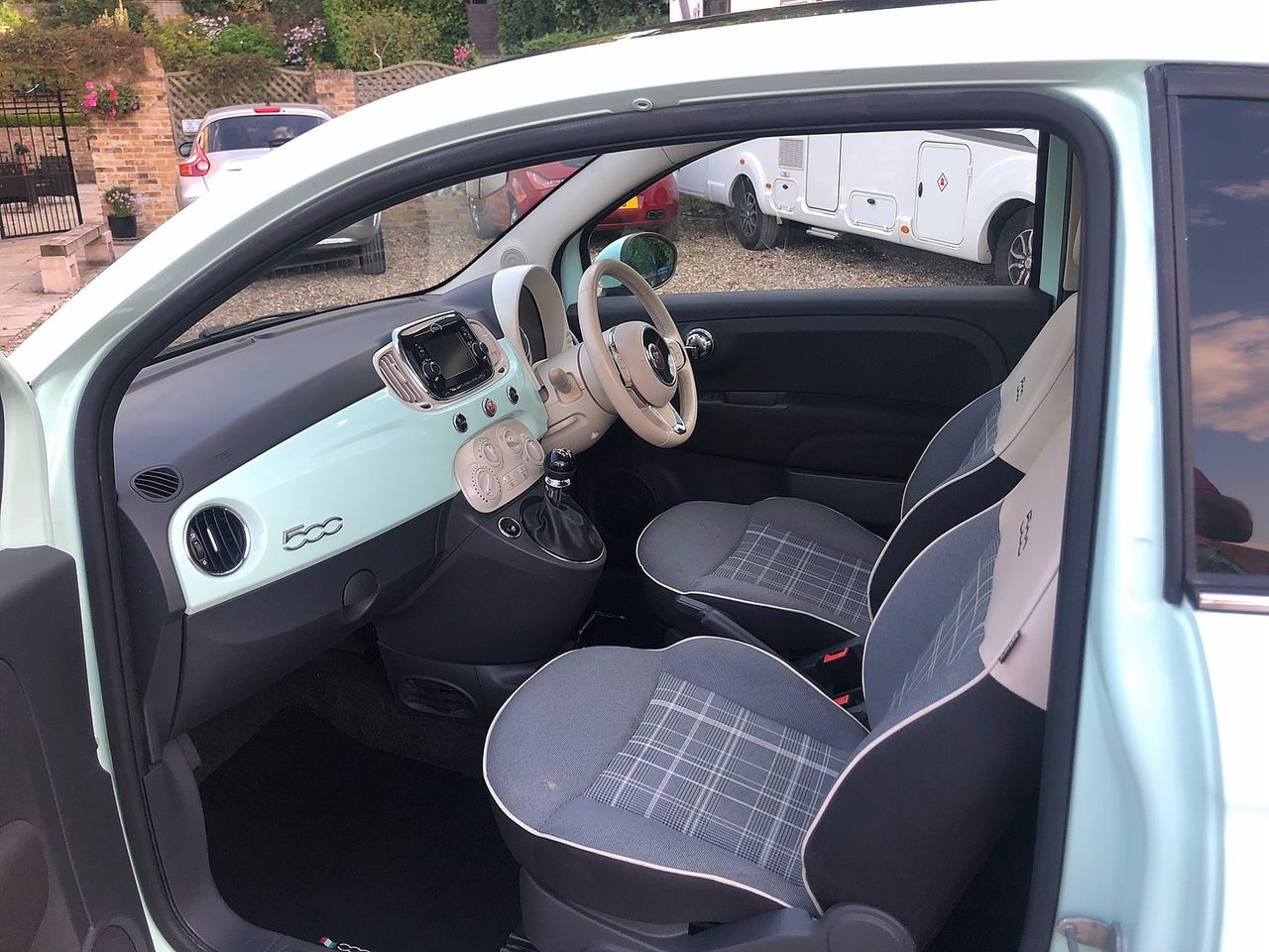 2016 FIAT 500 1.2i Lounge S/S ECO - Picture 10 of 13