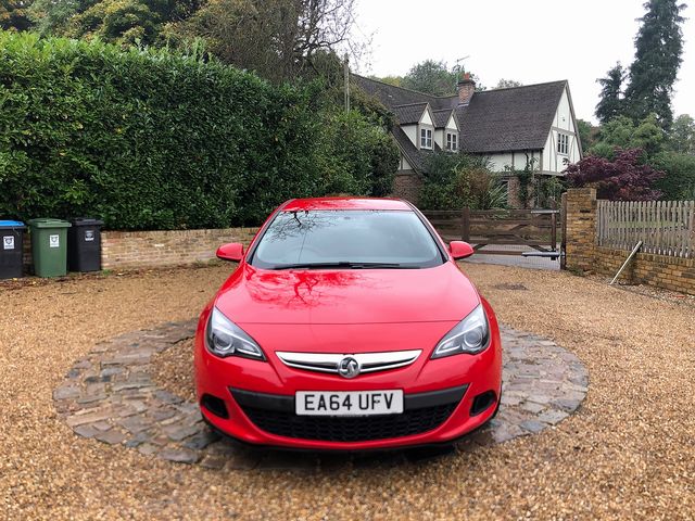 2014 VAUXHALL Astra GTC SPORT 1.4 16v Turbo 140PS auto - Picture 2 of 13