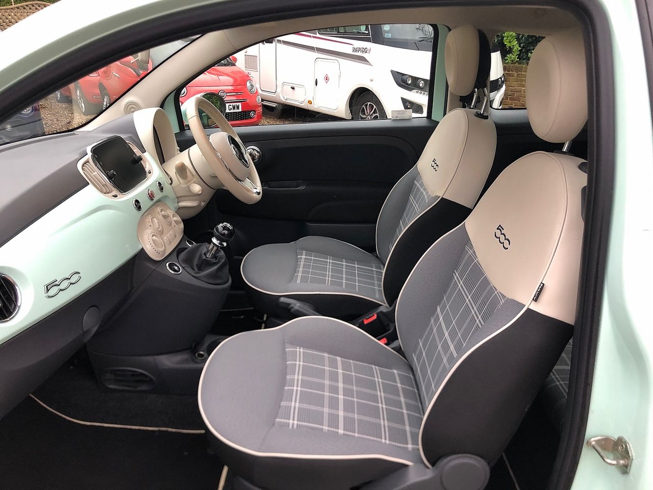 2017 FIAT 500 1.2i Lounge S/S ECO - Picture 11 of 11