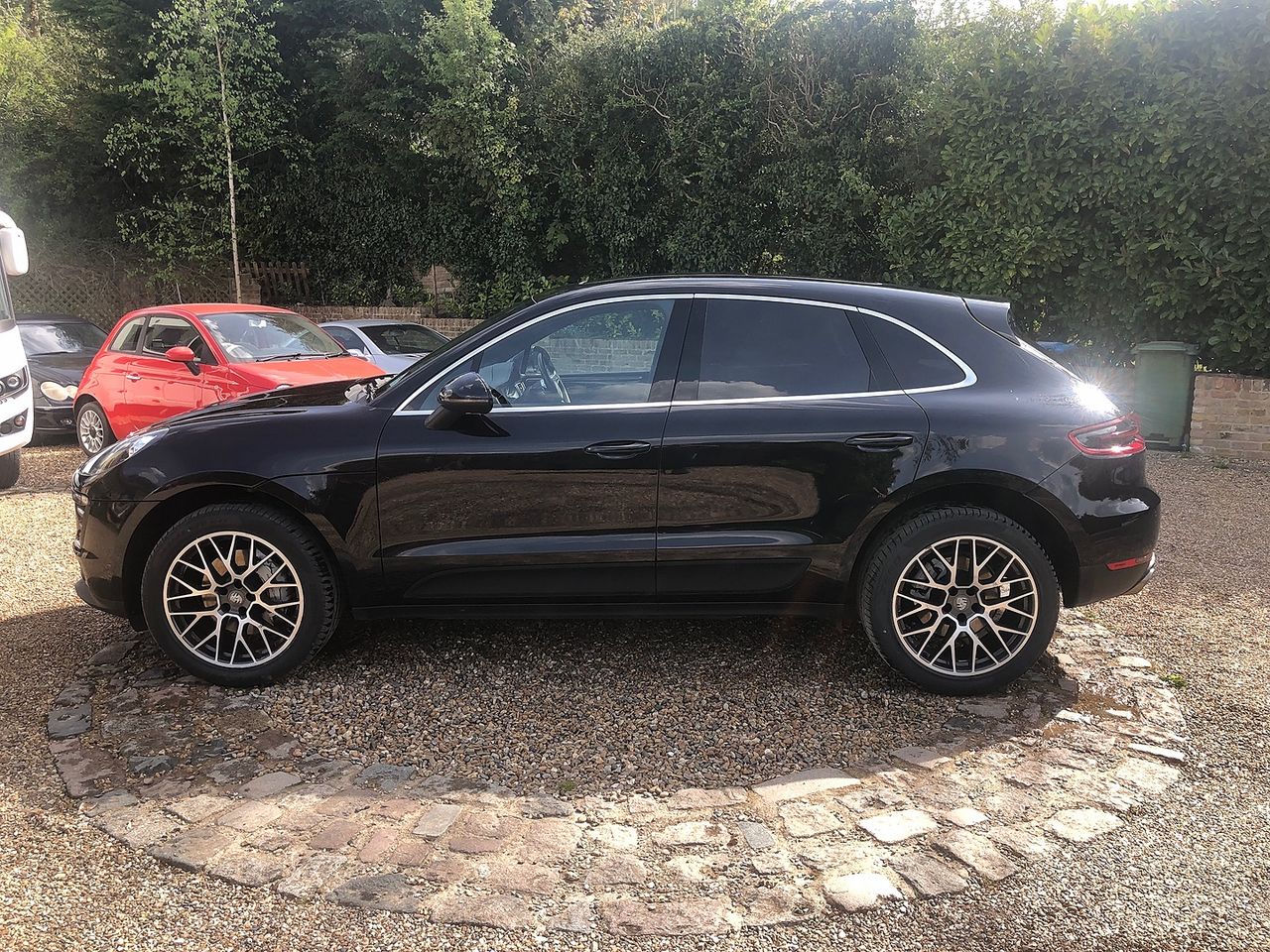 2017 PORSCHE Macan S 5dr PDK - Picture 5 of 16